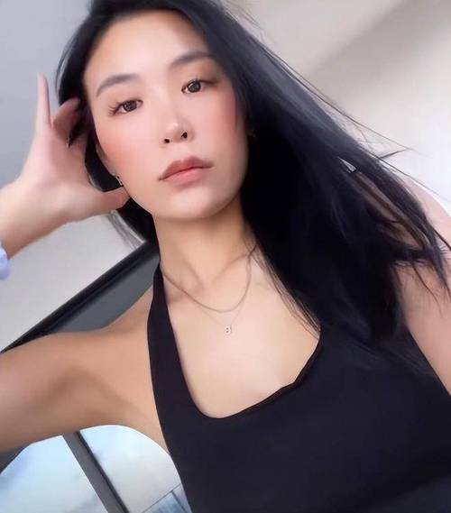 高以翔历任女友照片:高以翔女友最新的消息